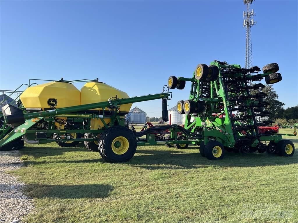 John Deere N560 مثاقيب