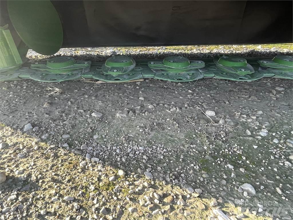 John Deere R310 جزازات
