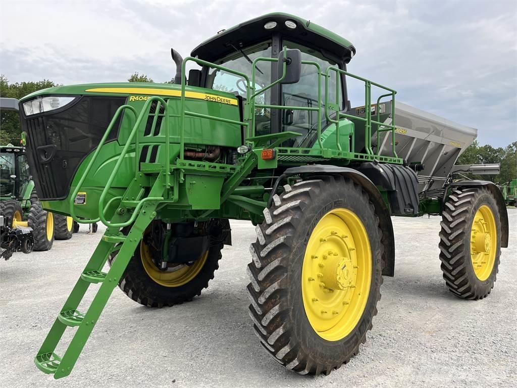 John Deere R4045 الرشاشات