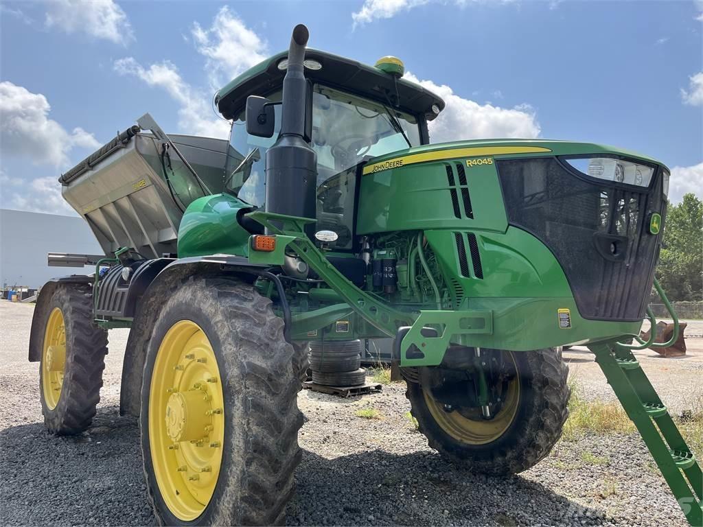 John Deere R4045 الرشاشات