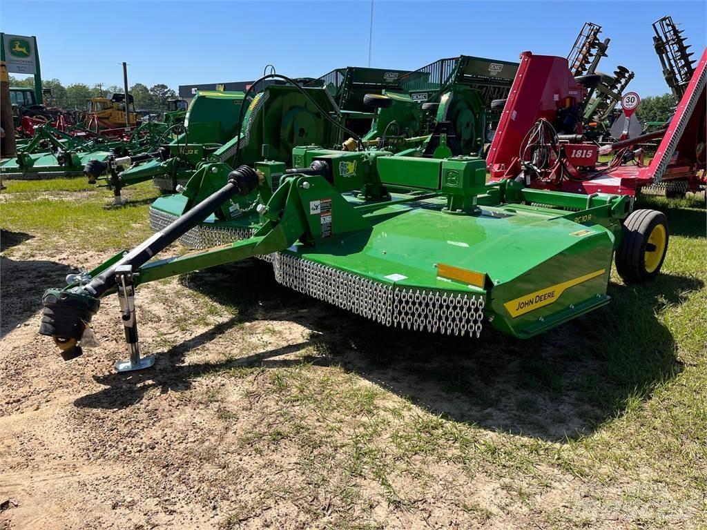 John Deere RC10R آلات تمزيق الحزم وتقطيعها ونشرها