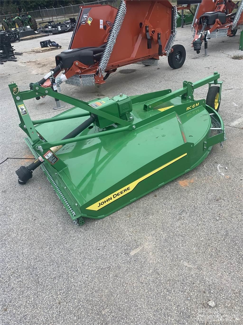 John Deere RC6M آلات تمزيق الحزم وتقطيعها ونشرها