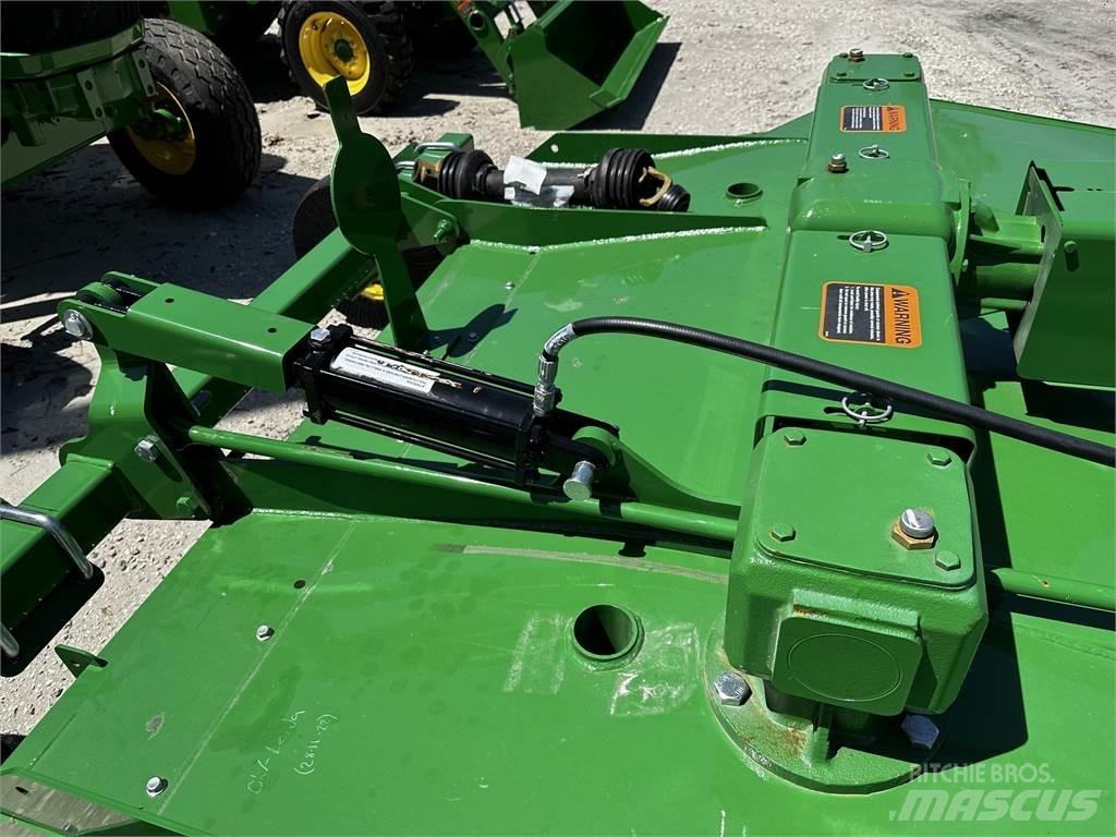 John Deere RC8M آلات تمزيق الحزم وتقطيعها ونشرها