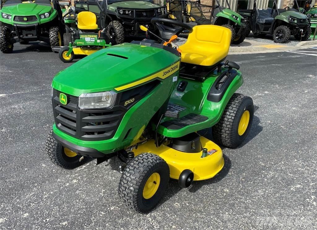 John Deere S100 ركوب الحشائش
