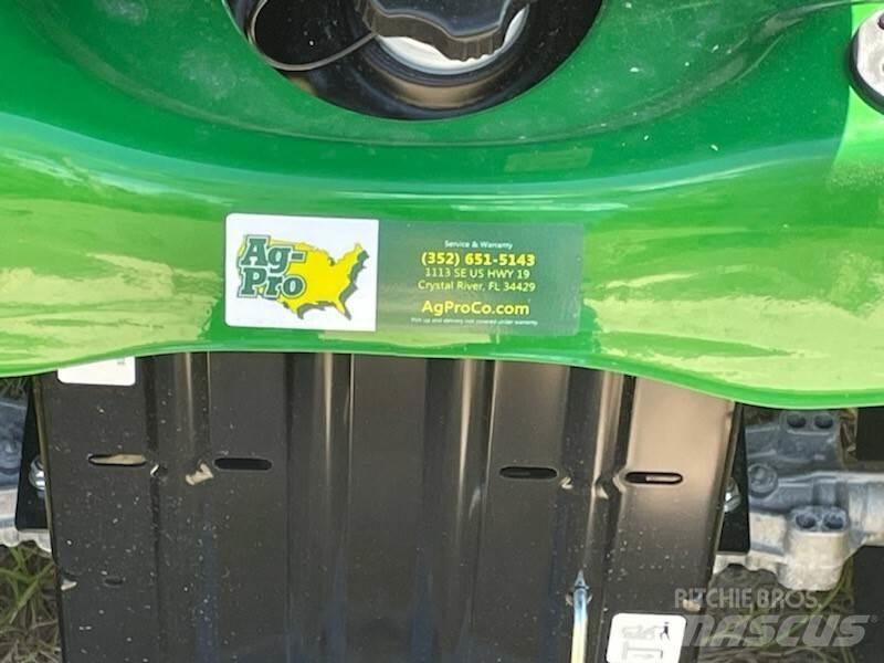 John Deere S100 ركوب الحشائش