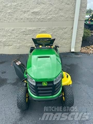 John Deere S100 ركوب الحشائش