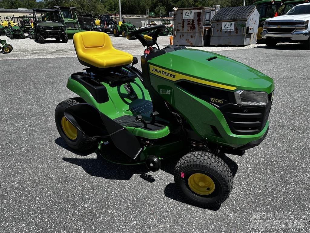 John Deere S100 ركوب الحشائش