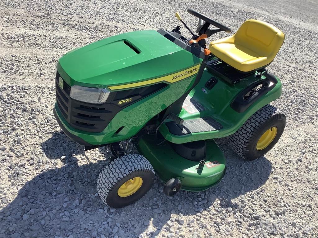 John Deere S100 ركوب الحشائش