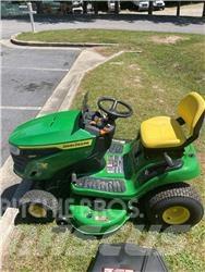 John Deere S110 ركوب الحشائش