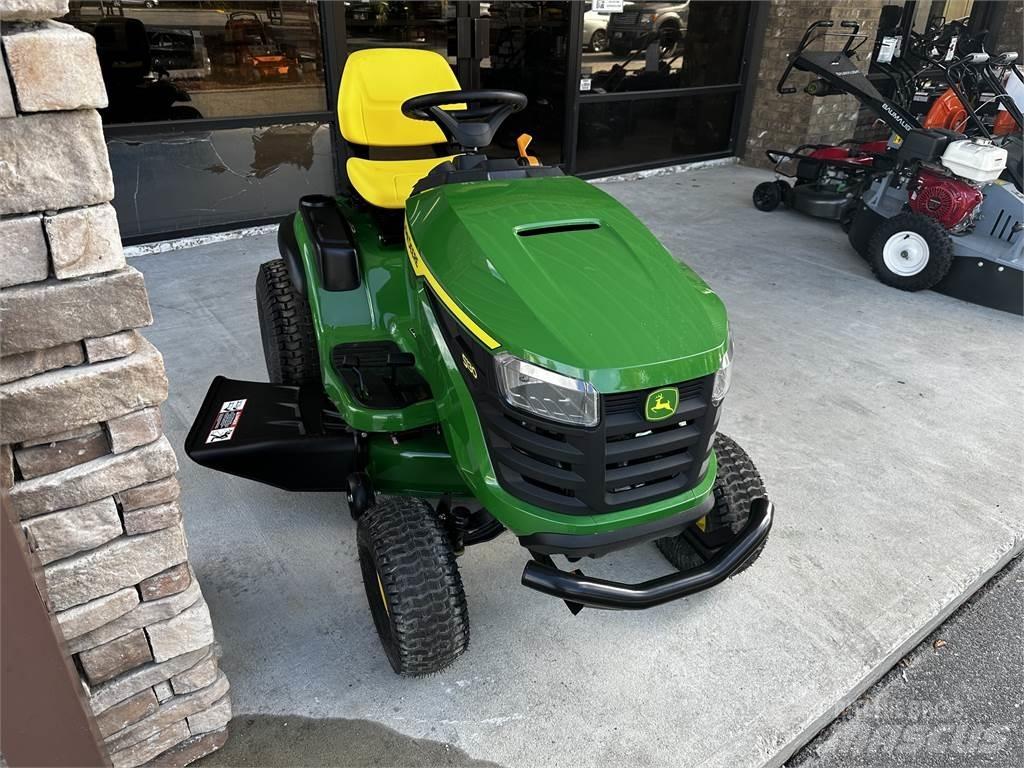 John Deere S130 ركوب الحشائش