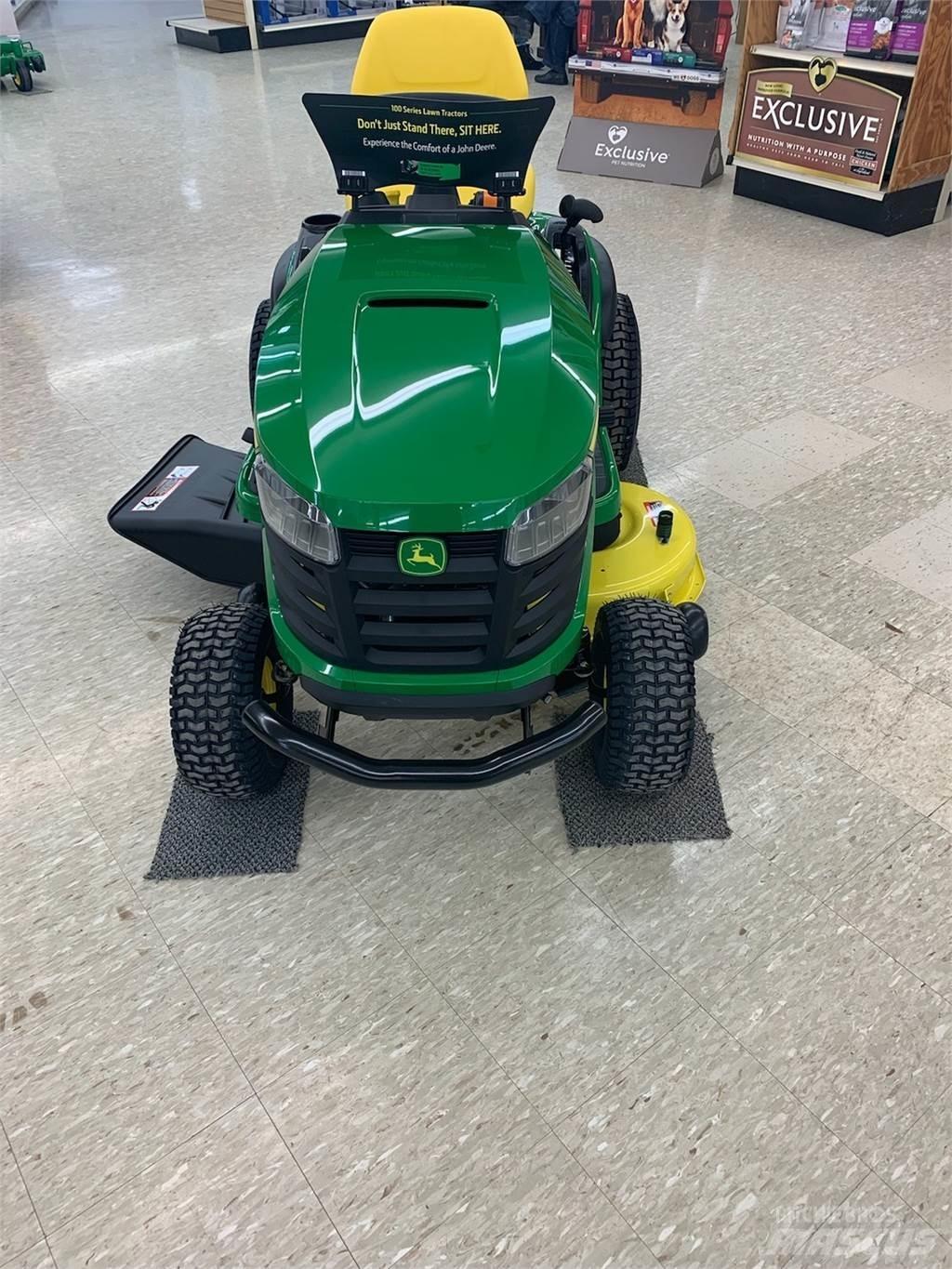 John Deere S130 ركوب الحشائش