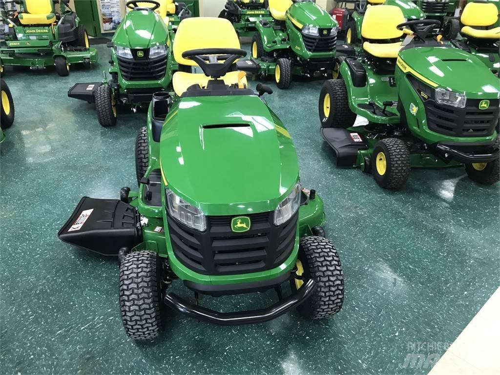 John Deere S140 ركوب الحشائش