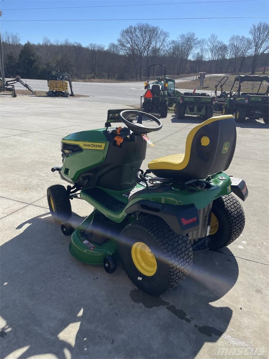 John Deere S160 جرارات مدمجة