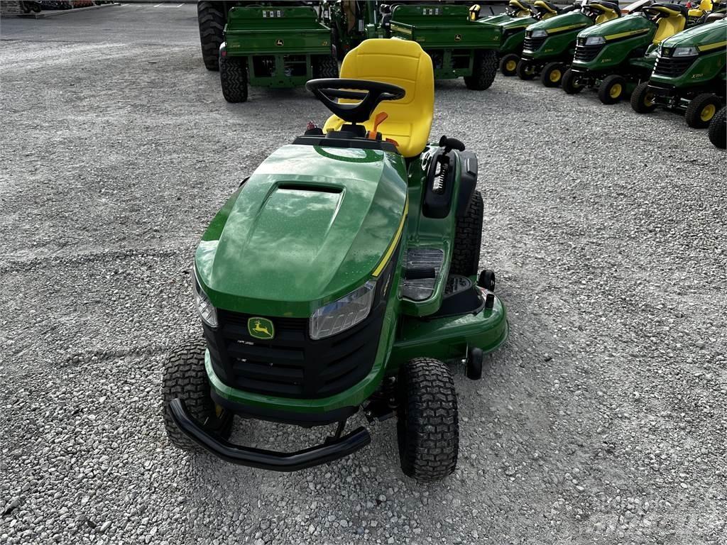 John Deere S160 جرارات مدمجة