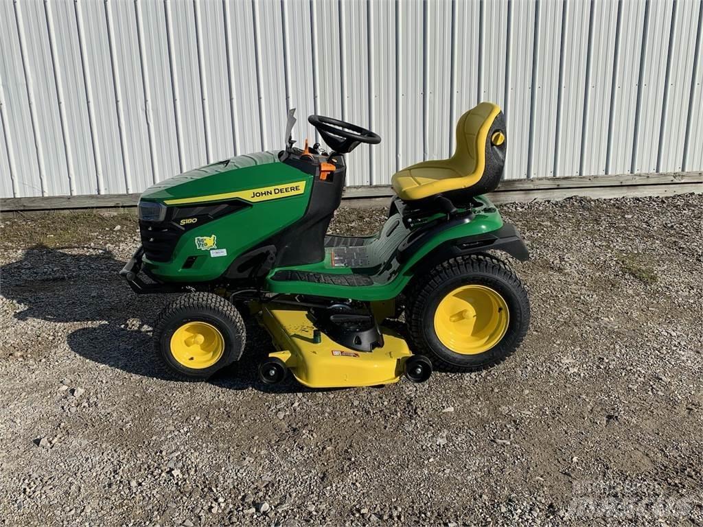John Deere S180 جرارات مدمجة