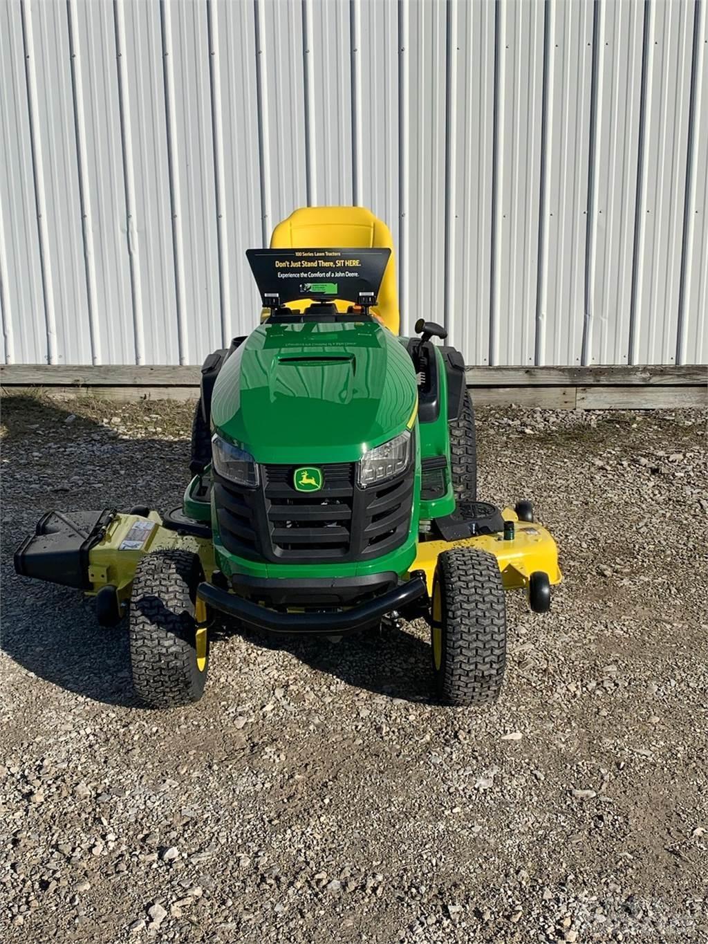 John Deere S180 جرارات مدمجة