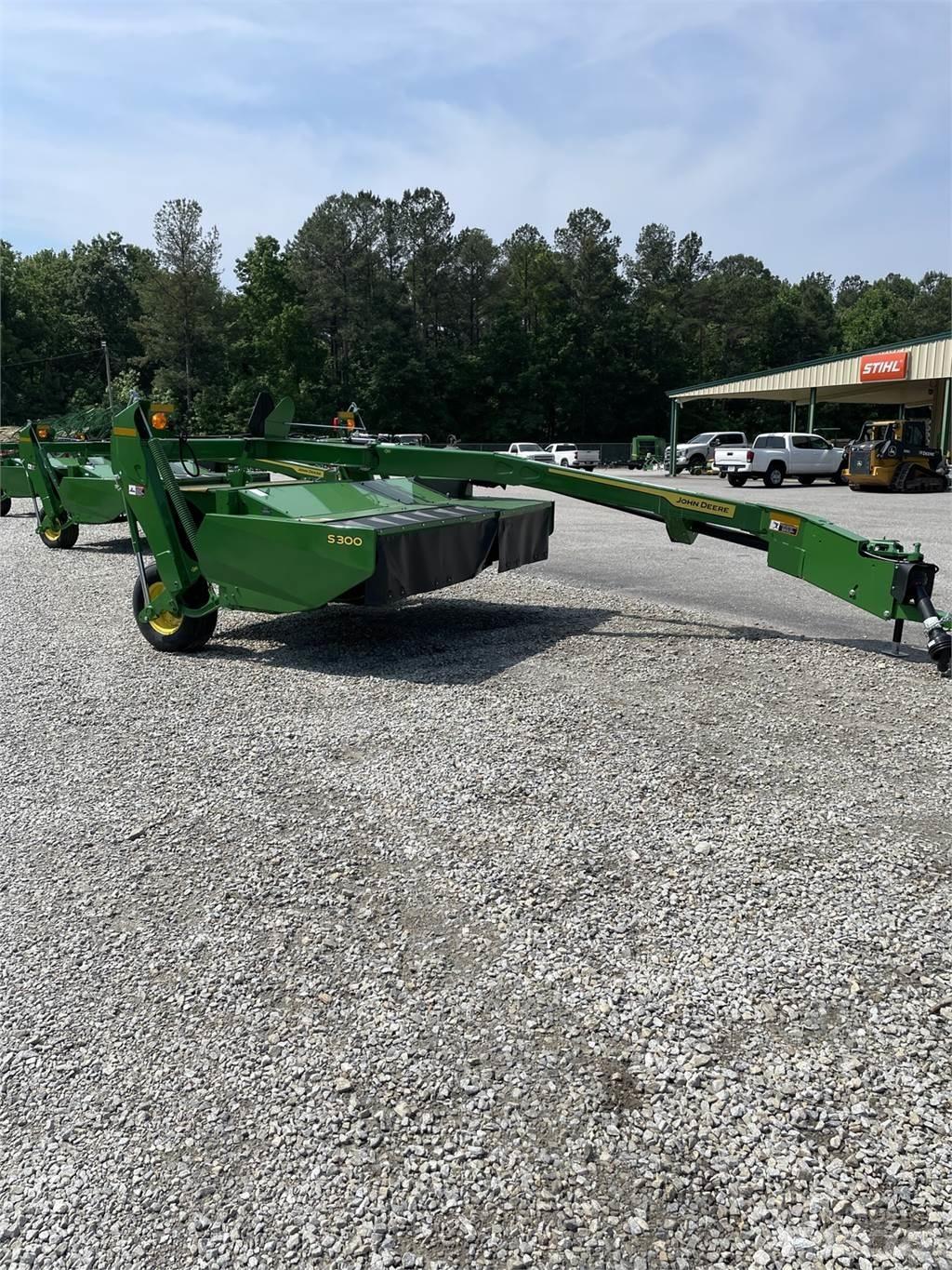 John Deere S300 جزازات مكيفات
