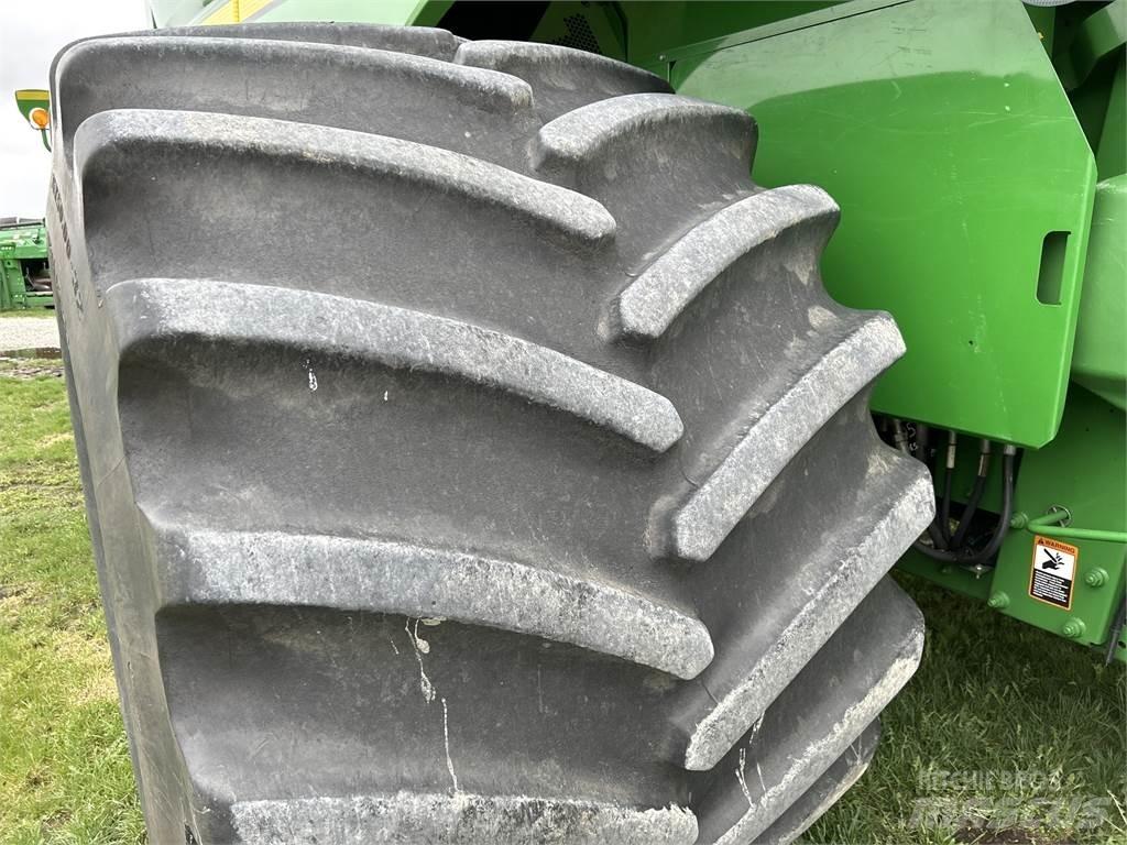 John Deere S680 حصادات