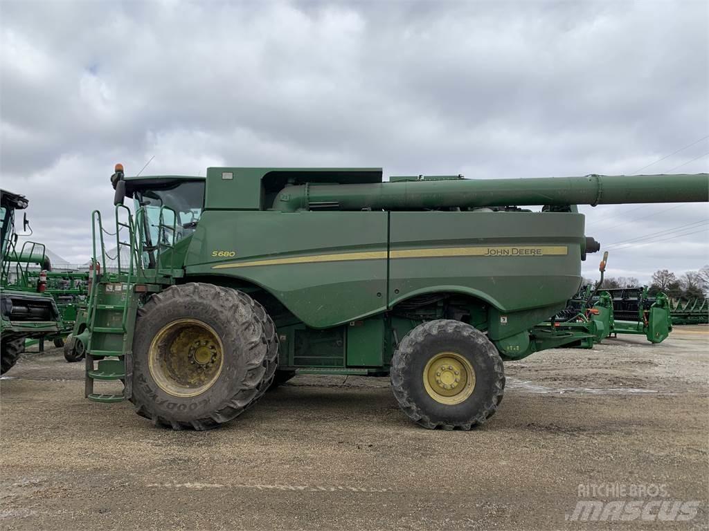 John Deere S680 حصادات