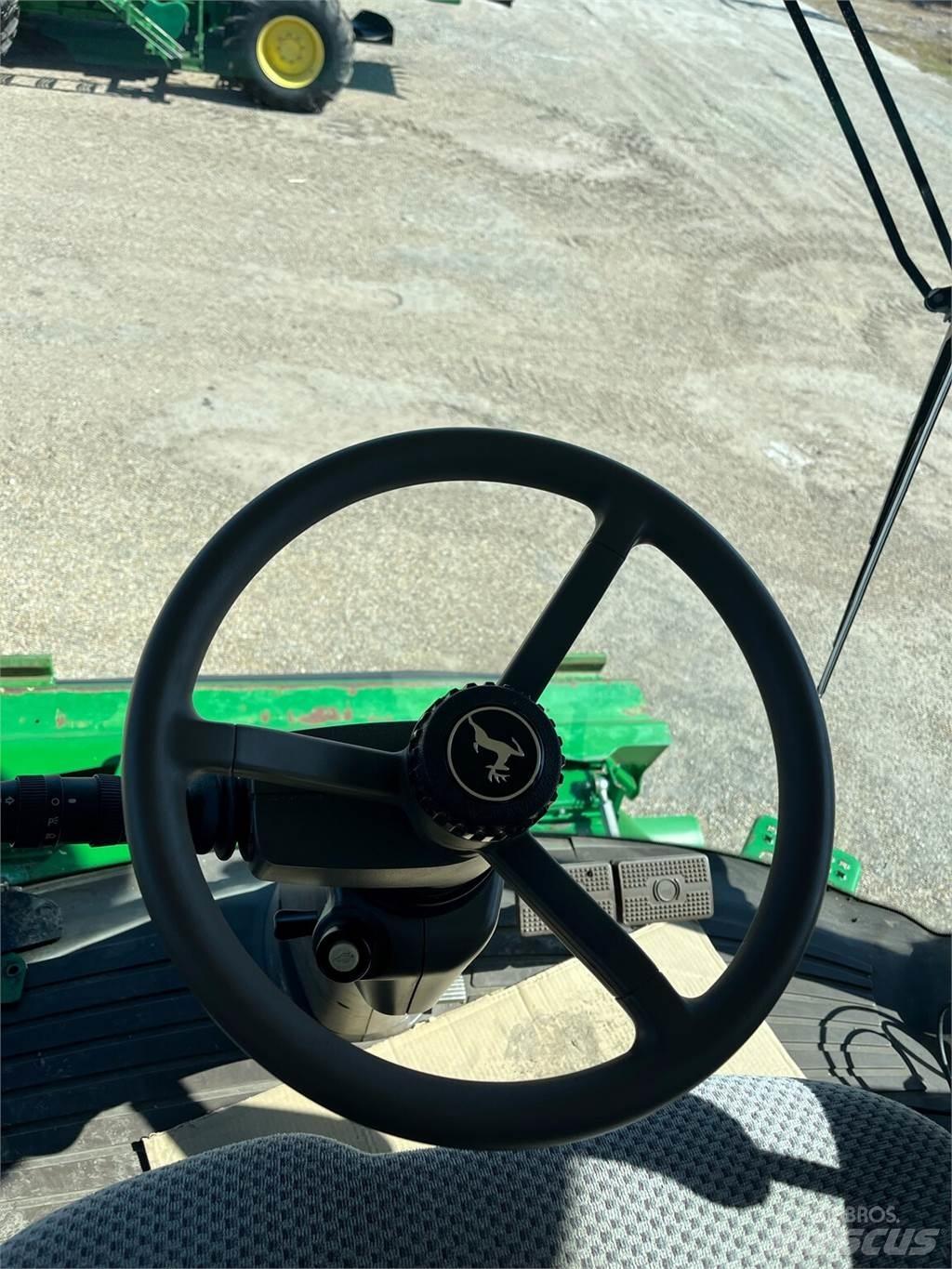 John Deere S680 حصادات