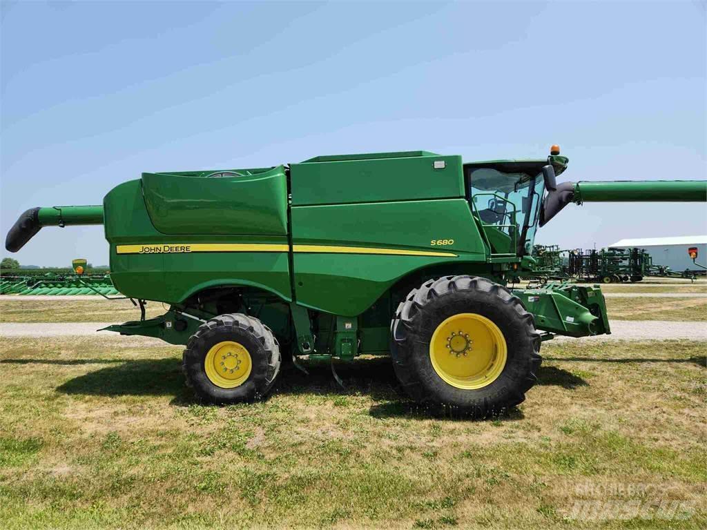 John Deere S680 حصادات