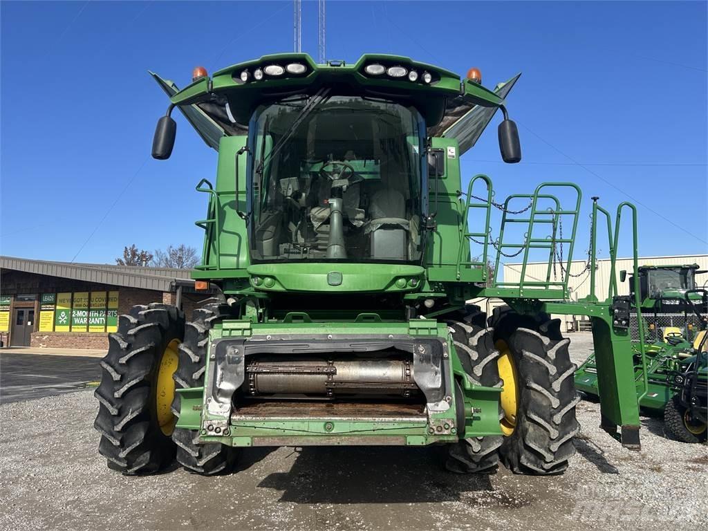 John Deere S690 حصادات