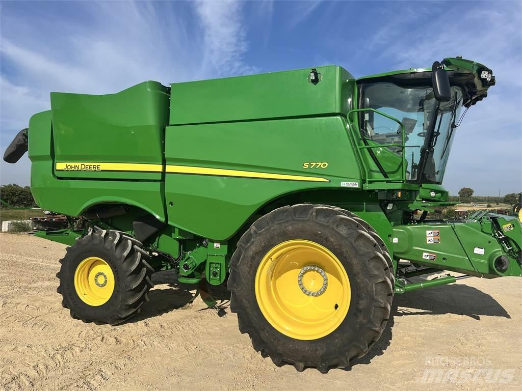 John Deere S770 حصادات
