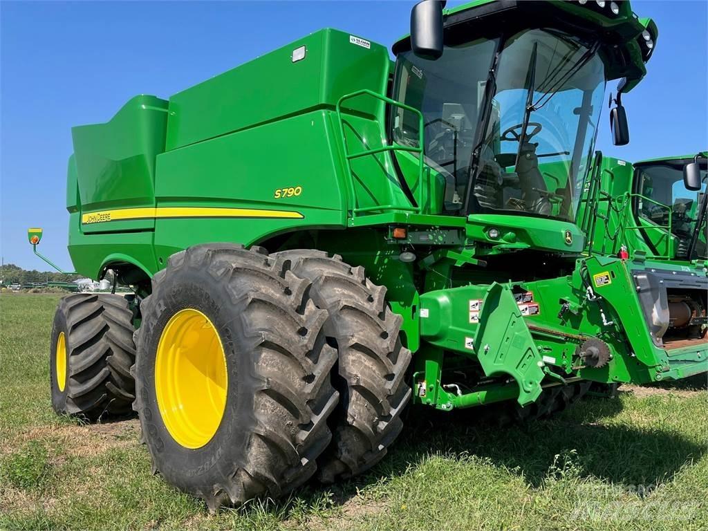 John Deere S790 حصادات