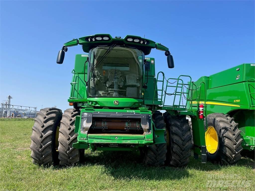 John Deere S790 حصادات