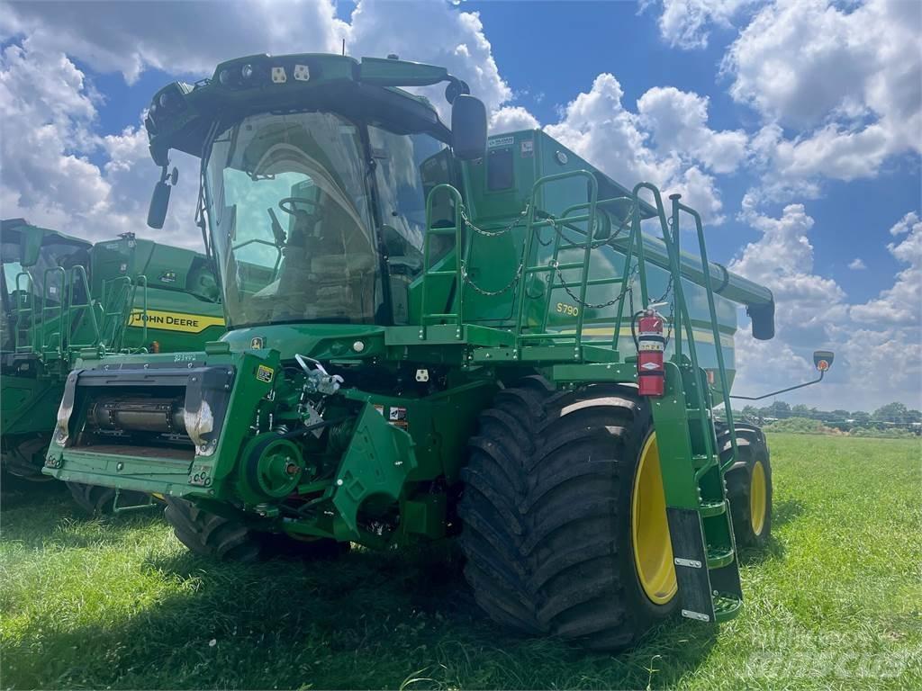 John Deere S790 حصادات