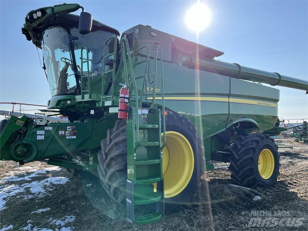 John Deere S790 حصادات