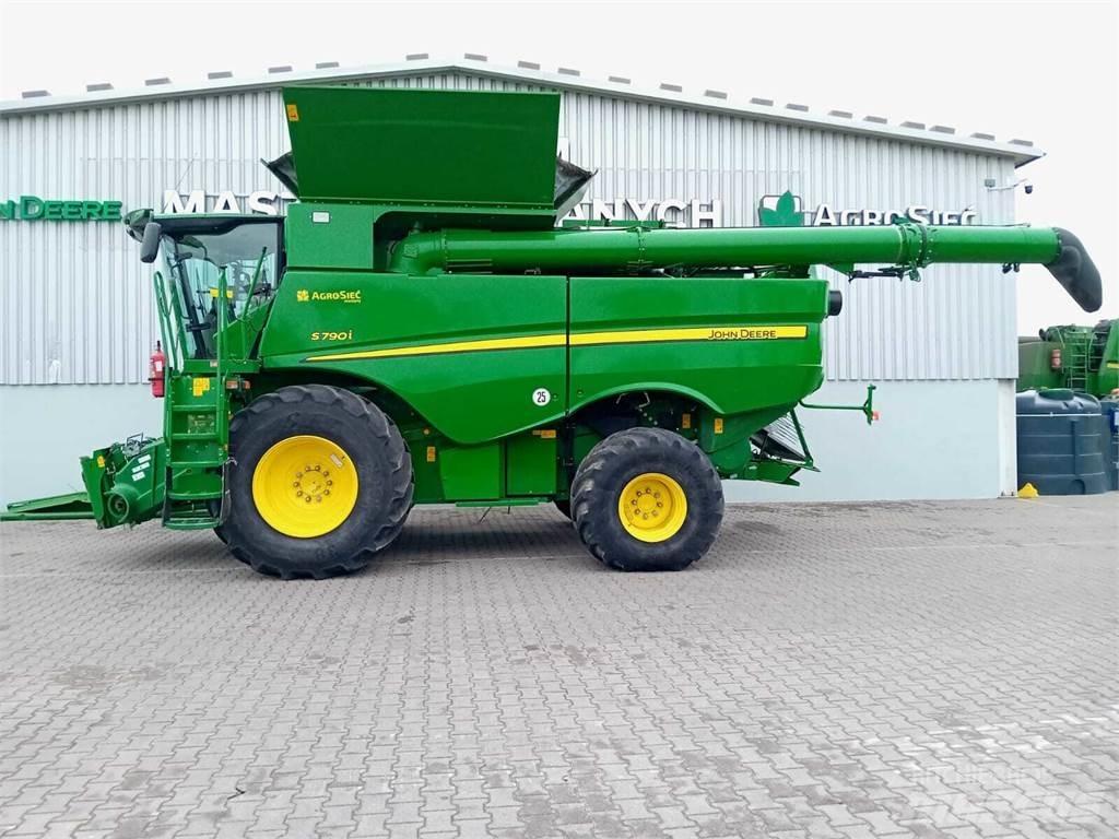 John Deere S790 حصادات