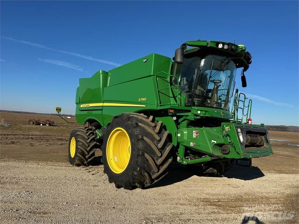 John Deere S790 حصادات
