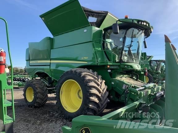 John Deere S790 حصادات