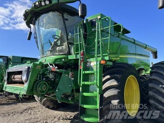 John Deere S790 حصادات