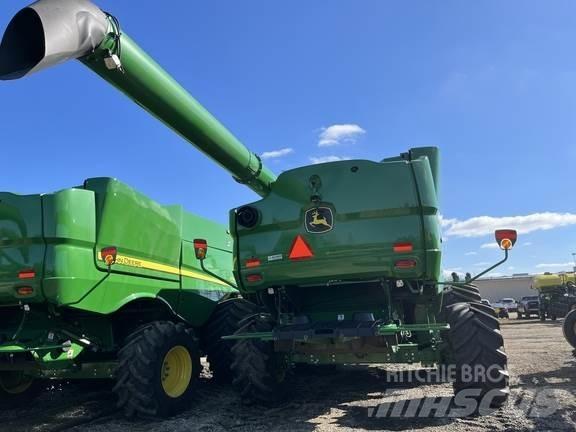 John Deere S790 حصادات