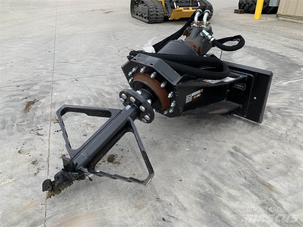 John Deere SS30 المطاحن الجذابة