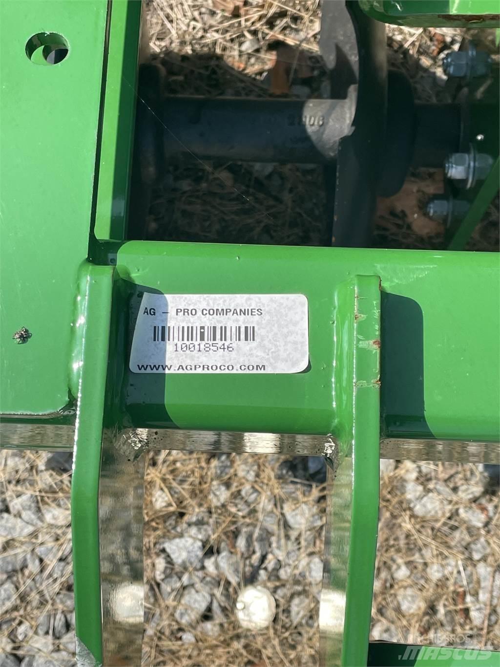 John Deere TM زحافات ساحقة