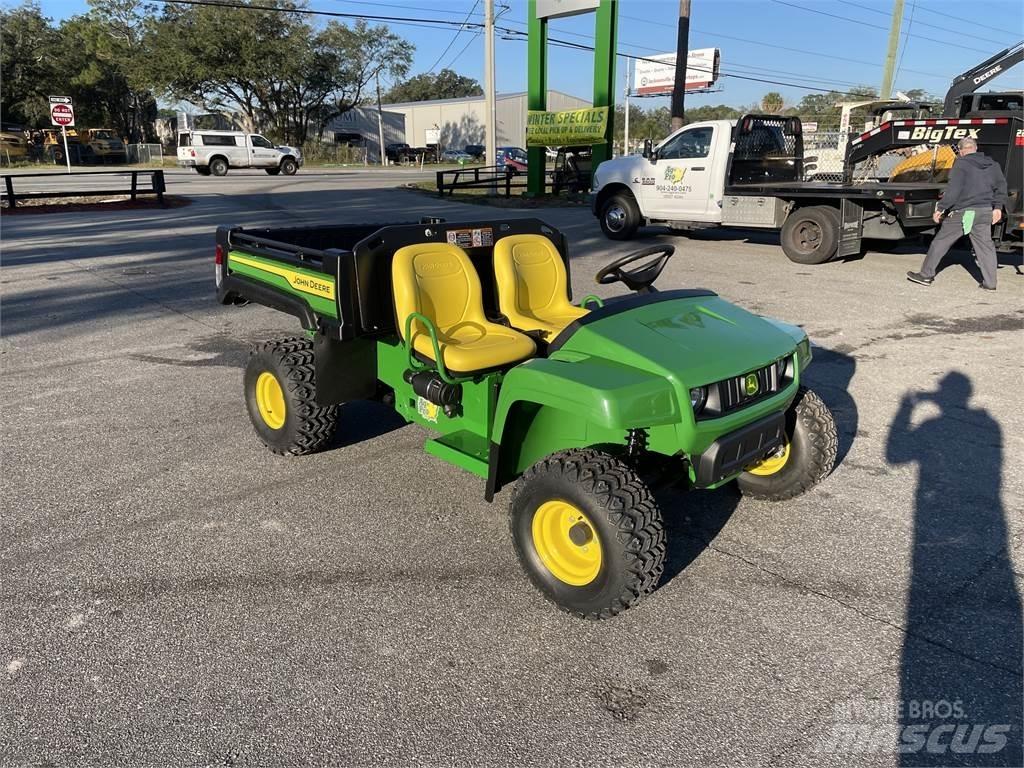 John Deere TX ماكينات منفعة عامة