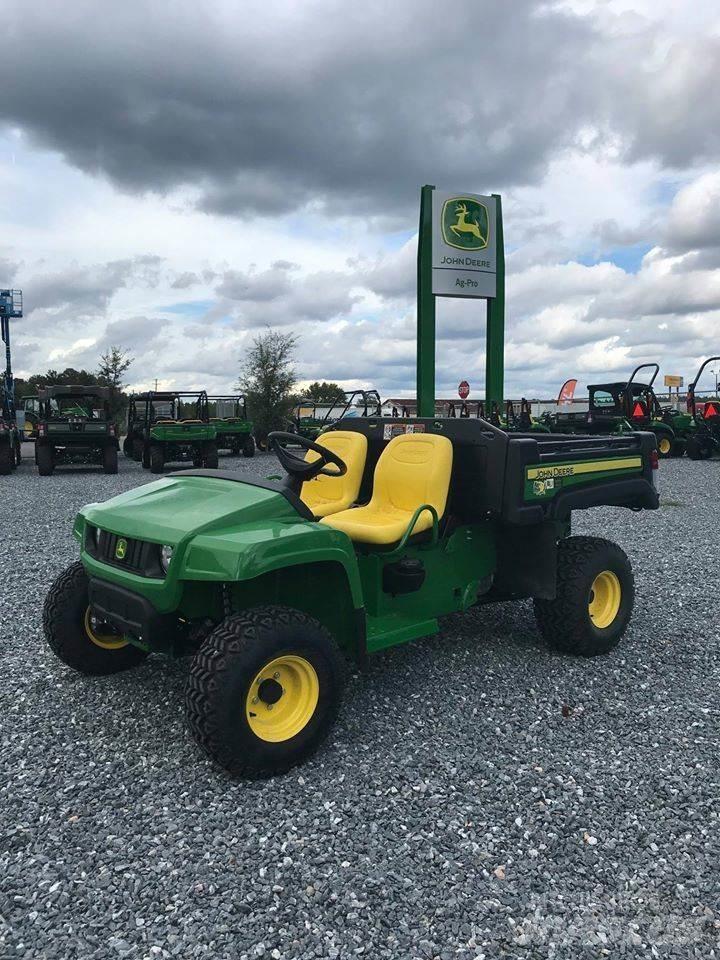 John Deere TX ماكينات منفعة عامة