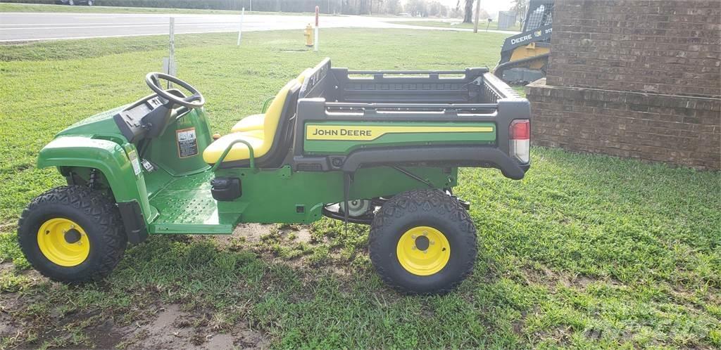 John Deere TX ماكينات منفعة عامة