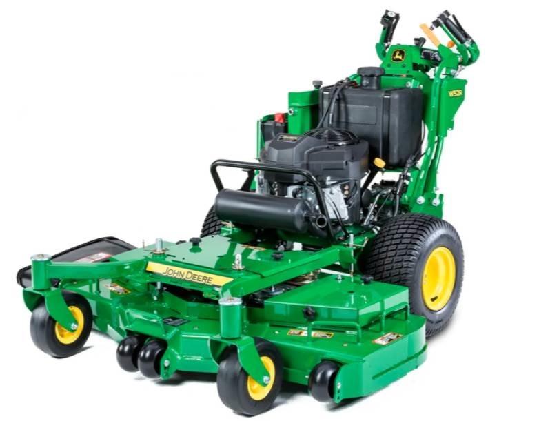 John Deere W52R جز العشب خلف الكهف