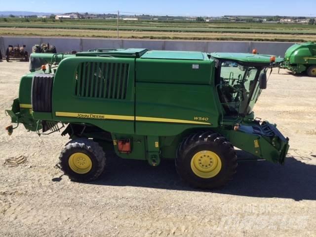 John Deere W540 حصادات
