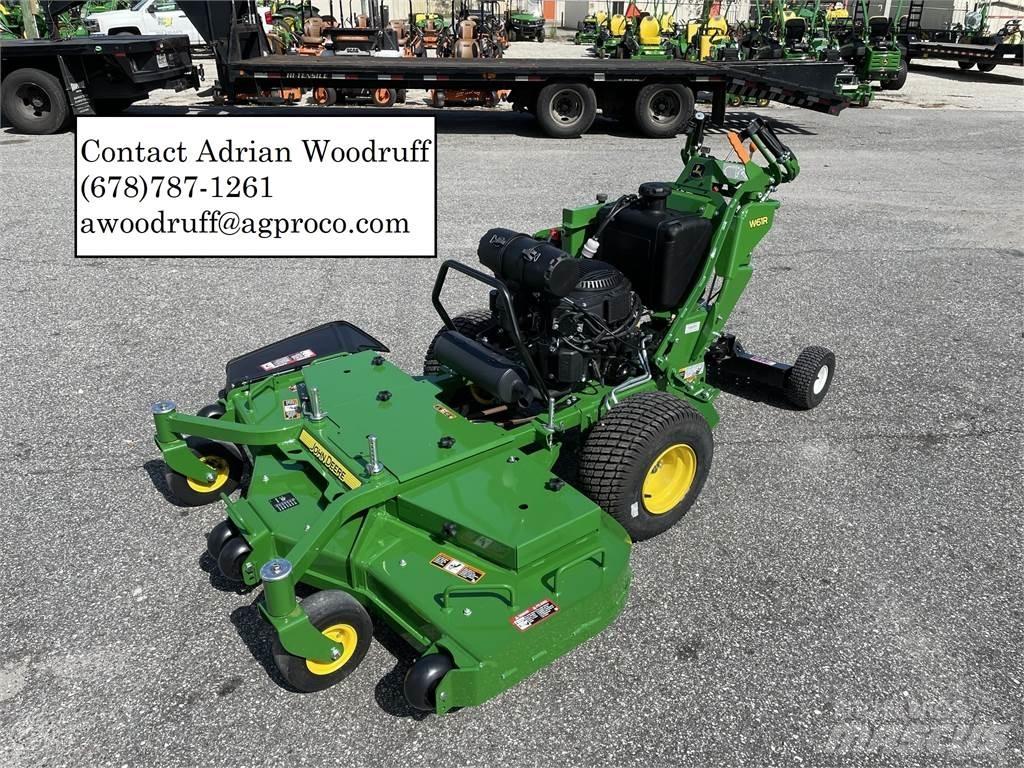 John Deere W61R جز العشب خلف الكهف