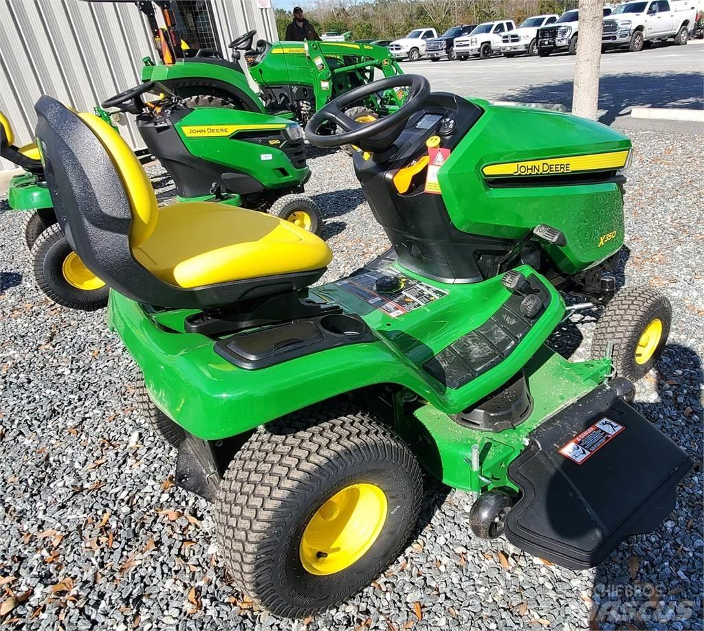 John Deere X350 جرارات مدمجة