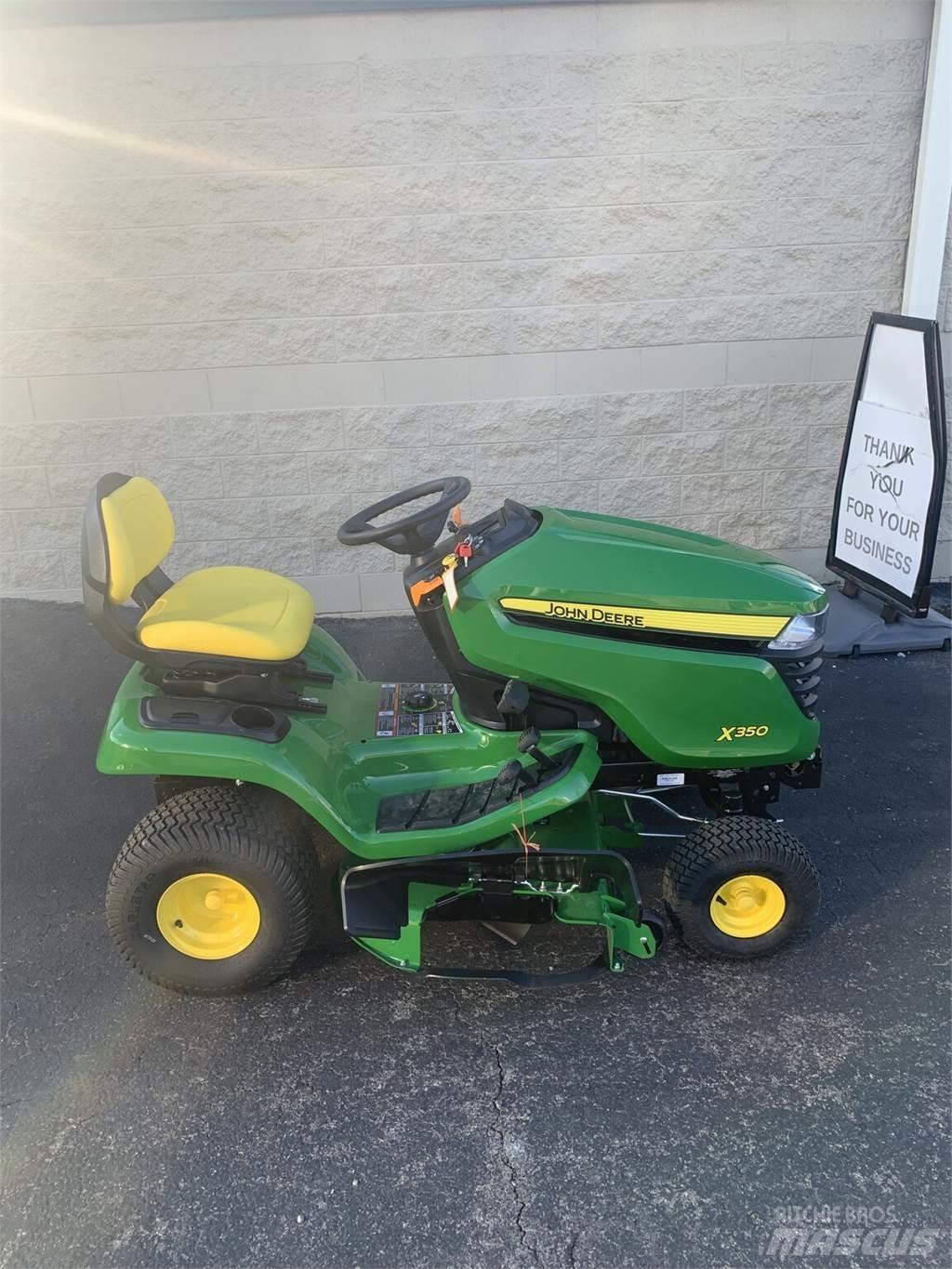 John Deere X350 جرارات مدمجة
