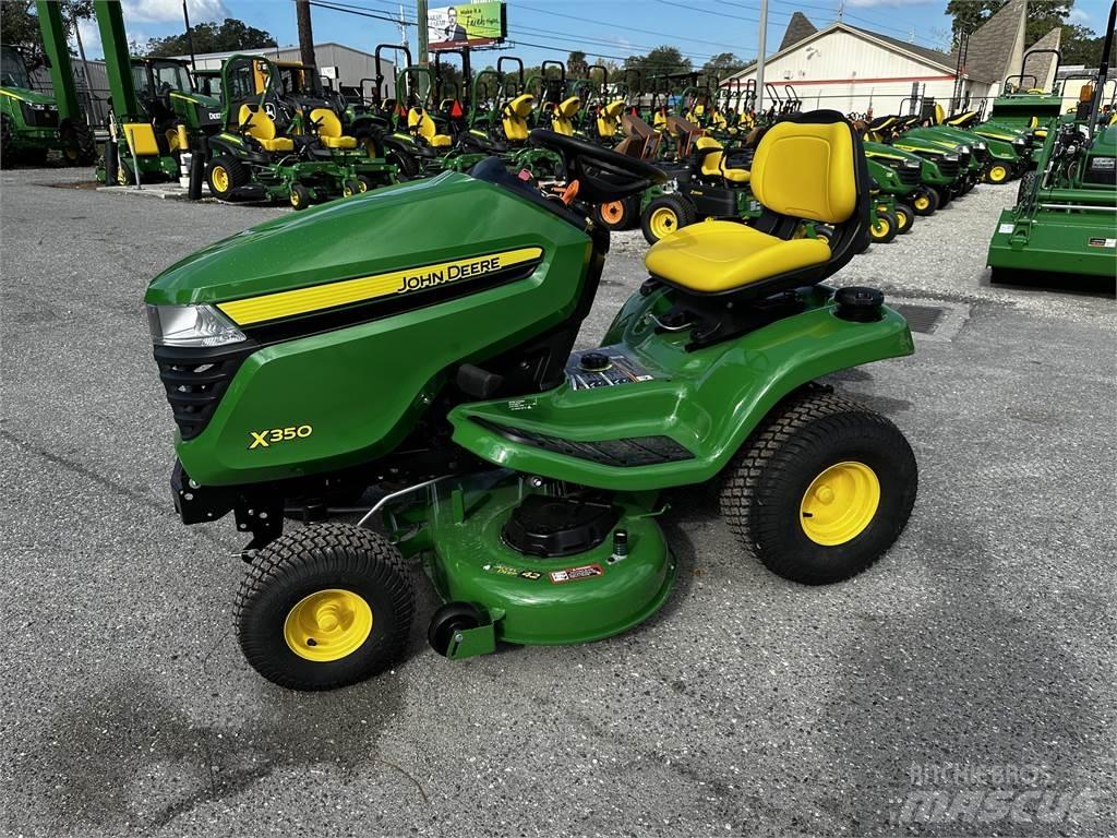 John Deere X350 جرارات مدمجة