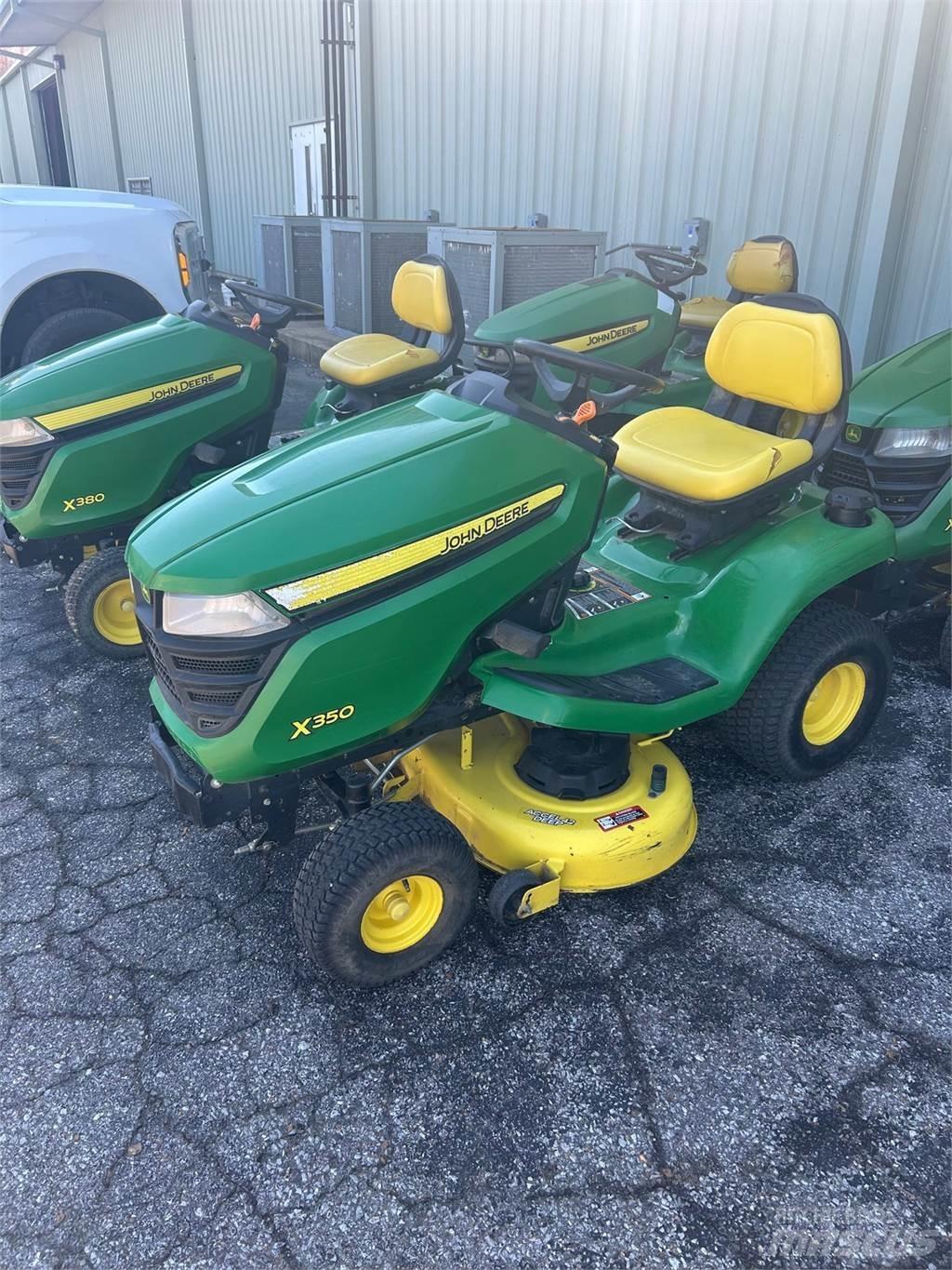 John Deere X350 ركوب الحشائش
