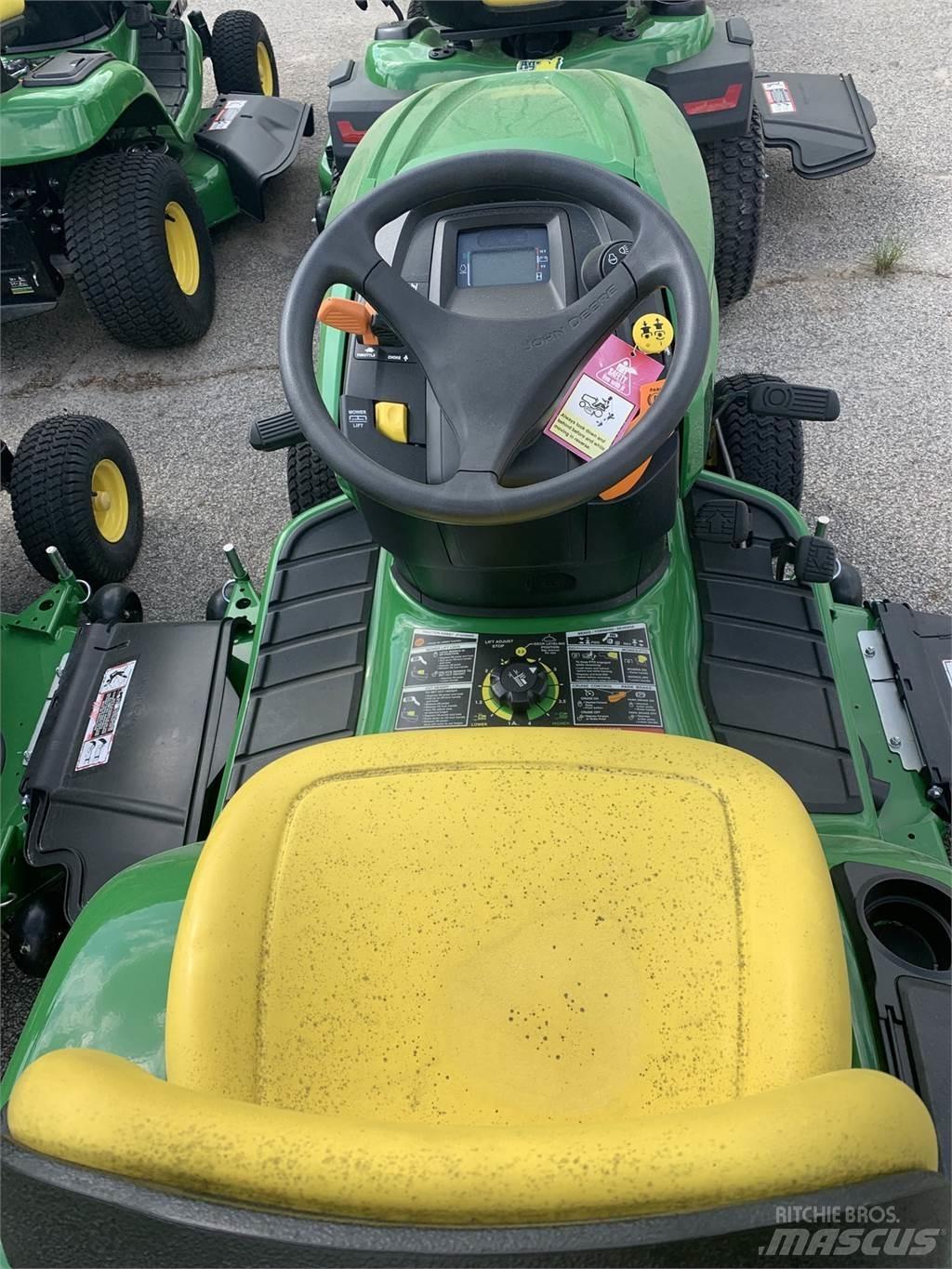 John Deere X350 جرارات مدمجة