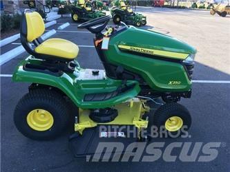 John Deere X350 جرارات مدمجة